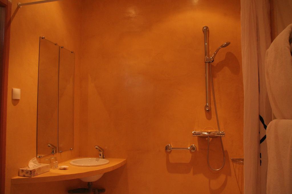 Hotel La Beauze Aubusson  Habitación foto